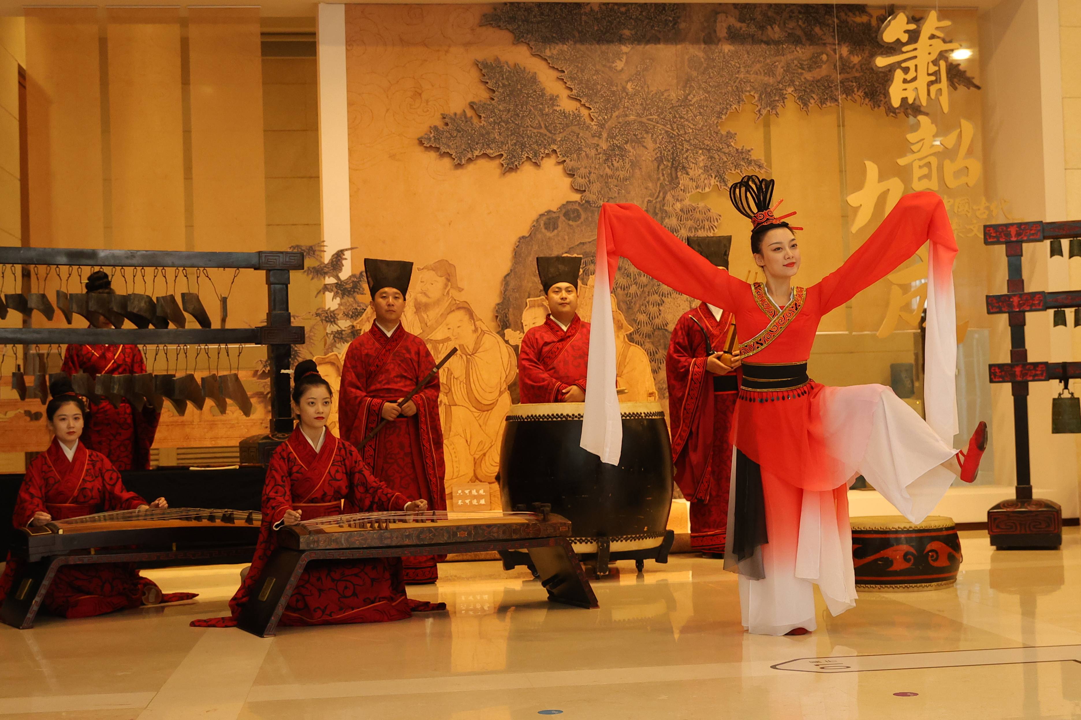 泛亚电竞辽宁省博物馆展出了185件古代音乐文物珍品